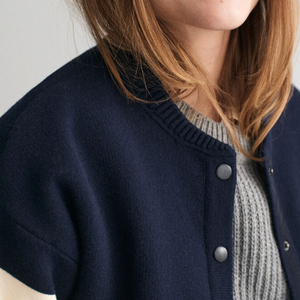 Chaqueta universitaria de invierno Softshell de lujo para mujer, forro de lana, patrón sólido, bordado personalizado, tela teñida cómoda para primavera - Product Image 6