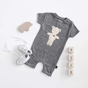 Ropa de bebé de algodón orgánico OEM al por mayor con logotipo personalizado y cierre de cremallera marca personalizable del fabricante de la India - Product Image 4