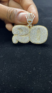 Collar con colgante de 20 diamantes elegante de calidad de exportación con piedras de corte brillante para diseños de joyería de lujo disponibles para la venta - Product Image 2