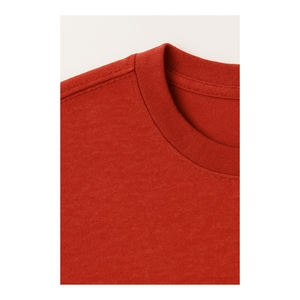 T-shirt pour homme à manches courtes en coton/polyester tricoté rouge uni 100% avec logo personnalisé sur le devant et possibilité de fabrication OEM/ODM - Product Image 5