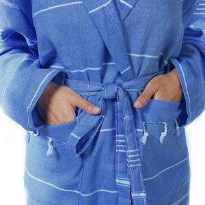 Albornoces de lujo de algodón turco con logotipo personalizado de la serie pura para mujeres y hombres, batas de hotel con capucha absorbentes ligeras con borlas - Product Image 6