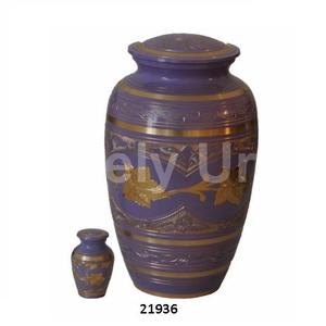 Urnas de cremación para adultos de Metal de hoja de oro grabadas moradas de latón macizo para cenizas humanas bolsa de terciopelo gratis - Product Image 1