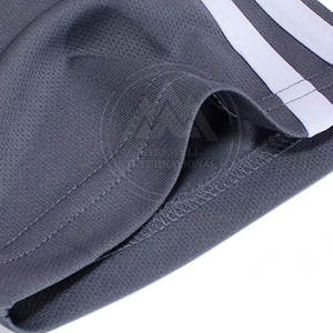 ชุดฟุตบอลทำจากผ้าโพลีเอสเตอร์น้ำหนักเบาแห้งเร็วสไตล์ฝึกสำหรับผู้ใหญ่ - Product Image 3