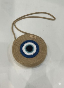 Bolsa de Yute Hecha a Mano – Origen Indio, Correa Única con Cremallera, Diseño Ecológico y Portátil para Compras Diarias y Viajes - Product Image 2