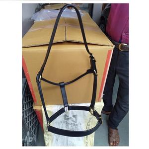 Equipo de caballo acolchado suave anatómico de cuero equino de primera calidad, hebilla de latón Halter estable de muesca superior, diamantes de imitación, marca NIDA - Product Image 5