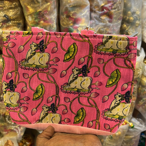 Bolso de mano bordado hecho a mano para mujer, monedero de mano con estampado de Pichwai, recuerdo de boda, regalo de devolución para invitados - Product Image 1