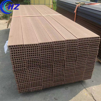 Planche de terrasse en WPC co-extrudé, composite bois-plastique, revêtement de sol extérieur, installation facile, faible entretien pour patio, balcon