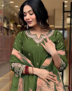 Traje Salwar Kameez Tradicional Bordado de Seda Romana de Secado Rápido para Todas las Temporadas con Dupatta para Damas, Ropa de Fiesta India - Product Image 3