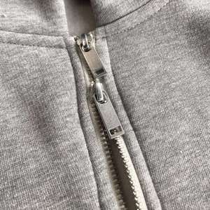 เสื้อฮู้ดพิมพ์โลโก้สำหรับวัยรุ่น - Product Image 4