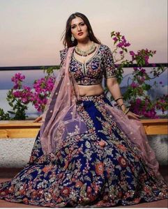 Elegante Lehenga Choli Étnico para Adultos con Bordado, Lentejuelas, Cancán y Tela Patta, Ropa de Seda India y Pakistaní a la Moda - Product Image 4