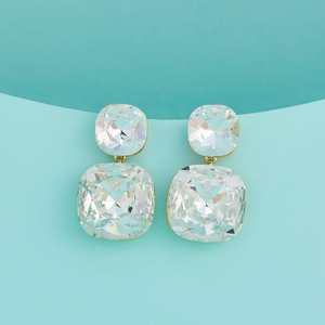 Boucles d'oreilles pendantes géométriques pour fêtes et occasions spéciales – en alliage de zinc et acier inoxydable avec incrustation de zircon ou de perle - Product Image 1