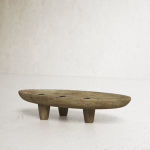 Grande table basse ronde intemporelle en marbre travertin pierre naturelle beige avec une base de trépied distinctive pour les espaces de vie haut de gamme - Product Image 4