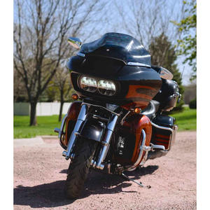 Usado 2015 Harley-Davidson Road Glide CVO Ultra Touring Luxury Cruiser Motocicletas Rendimiento suave PowerFlow StyleDrive - Product Image 2