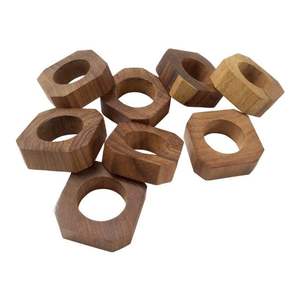 Ensemble d'anneaux de serviette en bois écologiques modernes pour une restauration durable, tables minimalistes de style fermier, mariages, événements et fêtes - Product Image 6