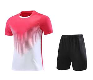 Ensemble de Tenue de Football Personnalisé en Polyester 100% Bleu Marine et Blanc Uni - Maillot, Short et Chaussettes pour Adultes Respirant et à Séchage Rapide - Product Image 6