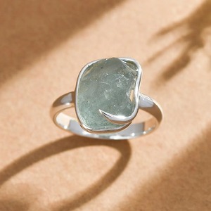 แหวนพลอยสีฟ้าอ่อนธรรมชาติสำหรับผู้หญิงผู้จัดจำหน่ายอินเดียหรูหราสง่างามอัญมณีสีฟ้าอ่อน - Product Image 1