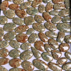 Piedra preciosa de jaspe de alta riolita Natural de grado AAA, piedra de cristal suelta hecha a mano, piedra preciosa Natural increíble, precio al por mayor - Product Image 1