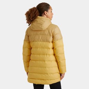 Parka hinchada activa de mujer OEM arena con logotipo personalizado con capucha ajustable y chaqueta acolchada de invierno de burbuja para mujer acolchada - Product Image 6