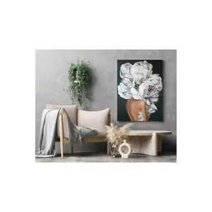 Impression sur toile Fida White Peony Headed Woman - Product Image 6