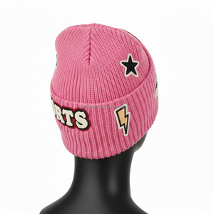 Bonnet en tricot pour femme, tissu acrylique doux GSM, couleur rose, logo personnalisé brodé, bonnet d'hiver élégant, bonnet jacquard - Product Image 5
