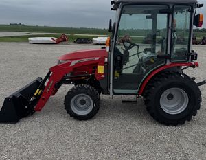 Mini-tracteur compact Massey Ferguson 1M.25 avec chargeurs avant et arrière, moteur et boîte de vitesses hydrostatiques 45 CV 4x4 pour l'agriculture - Product Image 2