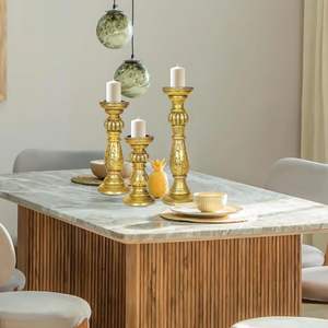 Ensemble de bougeoirs en bois fabriqués à la main avec des finitions dorées Supports de pilier décoratifs pour une décoration intérieure élégante et des accents intérieurs élégants - Product Image 6