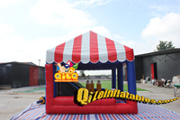Jeux de stand de carnaval en plein air gonflable interactif 4 en 1 jeu de lancer d'anneaux Pvc gonflable carnaval à mi-chemin pour installations de parc pour enfants