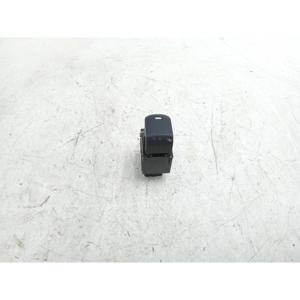 HYUNDAI iX20 Serie (10>19) Pulsante Alzacristallo Posteriore Sinistro 93575-1H000 - Product Image 3