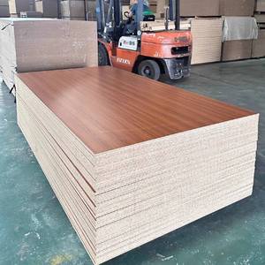 Tablero de partículas laminado Flakeboard para muebles y uso en interiores Tablero de partículas de superficie terminada del fabricante - Product Image 2
