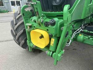 รถแทรกเตอร์สำหรับงานเกษตร 2020JD 6R 215 แรงม้า 210 แรงม้า พร้อมห้องโดยสารแบบปิด สำหรับงานภาคเกษตร - Product Image 2