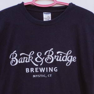 T-shirt à manches courtes imprimé de logo personnalisé pour hommes 100% coton doux au toucher léger disponible fort lavage acide enzymatique lavé - Product Image 1