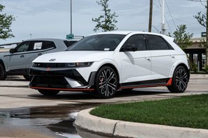 รถยนต์มือสองสภาพดี ปี 2025 ฮุนได ไอโอนิค 5 เอ็น อีเล็กทริก ขับเคลื่อนสี่ล้อ - Product Image 5