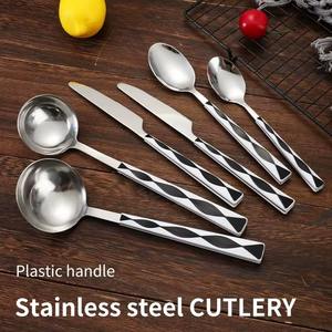 Elegante Juego de Cubiertos con Acabado Plateado para Hoteles, Restaurantes, Buffets, Eventos Especiales, Recepciones, Catering y Cenas Formales - Product Image 6