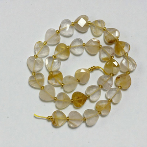 Cuentas de Cuarzo Rutilado Dorado Natural Premium en Forma de Corazón Facetado para la Elaboración de Joyería de Lujo - Product Image 1