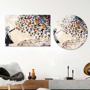 Arte en lienzo con estampado de mariposas: decoración moderna para habitación de niña, vidrio circular - Product Image 1