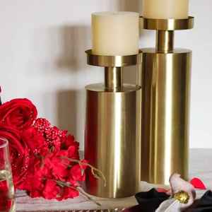 Portavelas de mármol blanco de lujo con acento dorado, candelabro de Pilar moderno hecho a mano para decoración del hogar, bodas y regalos - Product Image 2