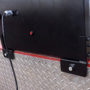 Panneau de signalisation directionnel obligatoire pour l'arrière des camions, 50 x 50 cm, en acier, réfléchissant, signalisation routière, panneau LED « Sol mouillé », panneau de précaution - Product Image 2