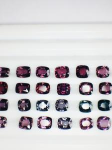 Spinelle naturelle de qualité AAA naturelle avec une très bonne couleur et lustre, chaque pierre est loupe propre disponible à bas prix - Product Image 5