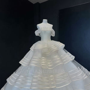 Vestido de Novia Moderno y Elegante NT93 con Cuello Barco, Volantes, Apliques Florales de Cristal y Encaje, Largo hasta el Suelo, Estilo Princesa - Product Image 4