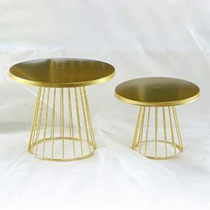 Juego de 2 soportes redondos de metal para Tartas de hierro de diferentes tamaños, vajilla para restaurantes y hoteles, soportes para postres hechos a mano - Product Image 3