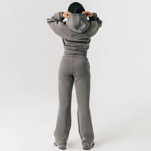 Conjunto Deportivo de Felpa para Mujer, Sudadera Corta con Capucha y Logotipo Personalizado, Pantalones Jogger de Pierna Recta, Chándal OEM - Product Image 3