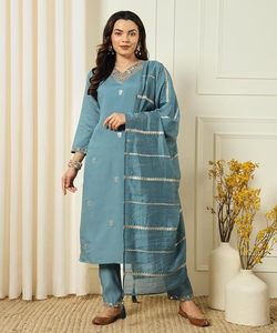 Ensemble pakistanais et indien prêt-à-porter pour femme : haut, bas et dupatta – Robes et costumes pour femmes, couleur blanche, style vintage, tenue de fête - Product Image 6