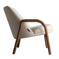 Chaise de restaurant en bois de teck de style minimaliste moderne Mobilier de restaurant présentant un fauteuil confortable et esthétique pour le café