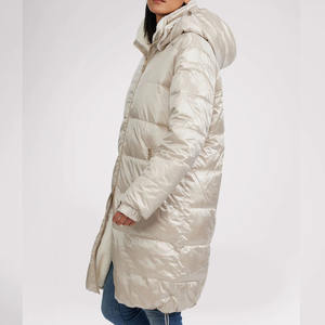 Abrigo Acolchado Largo con Capucha para Mujer, Ropa de Invierno de Primera Calidad, Venta al por Mayor - Product Image 2