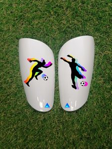 Equipo de protección de jugador de fútbol femenino de alto nivel Tipo 16 Espinilleras que cumplen con altos estándares - Product Image 2