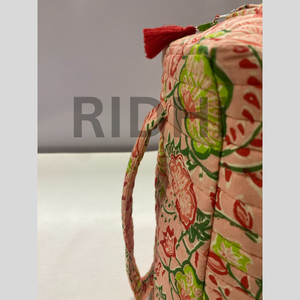 Peach Meadow Trousse de Maquillage de Voyage Écologique Matelassée à Fermeture Éclair, Imprimée au Bloc Personnalisée, Réutilisable et Polyvalente - Product Image 4