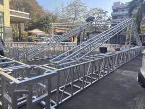 Système de treillis en alliage <span class=keywords><strong>d</strong></span>'aluminium robuste avec conception modulaire et capacité de charge de 2000 kg <span class=keywords><strong>pour</strong></span> événements et divertissements - Product Image 2