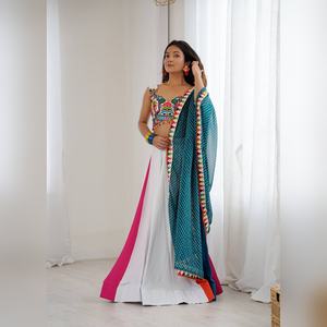Lehenga Choli Cosido para Mujer, Traje de Fiesta Indio para Bodas, Blusa de Diseño con Trabajo Pesado, al por Mayor y Barato - Product Image 3