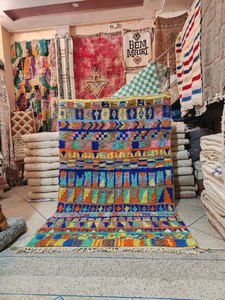 Tapis berbère marocain OEM ODM, fait main, tufté à la main, à poils longs, en laine, avec support en mousse, motif géométrique abstrait, antidérapant, rembourré, pour salon - Product Image 5