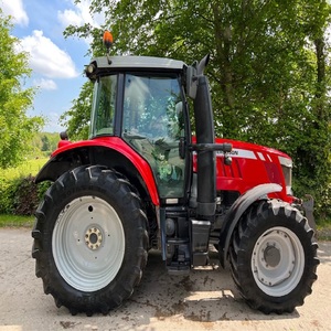 Calidad superior Massey Ferguson 6714 4WD Tractor sobre orugas Gear Drive Equipo agrícola Stock al por mayor para una agricultura eficiente - Product Image 4